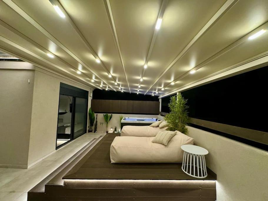 Bluemotion - Cityview Пирей Экстерьер фото